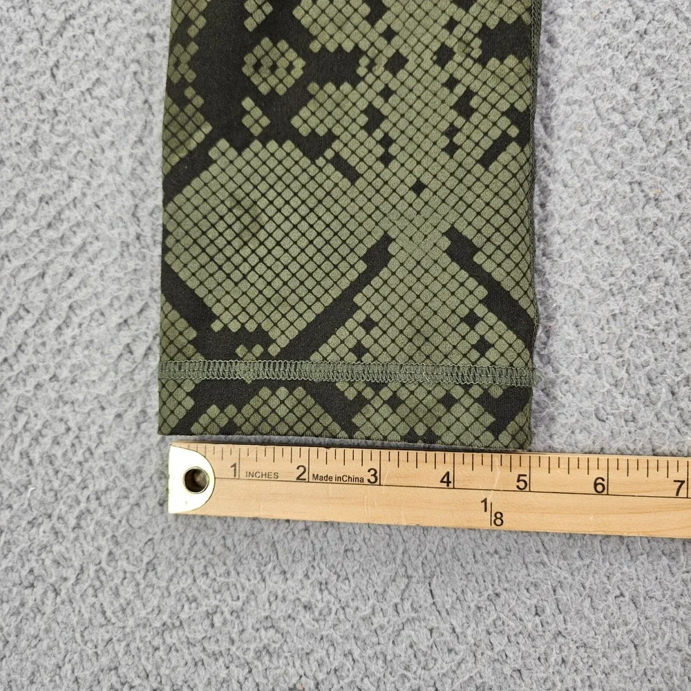 Lululemon Wunder Under Crop III Womens 6 Green Gator Ziggy Snake Fatigue